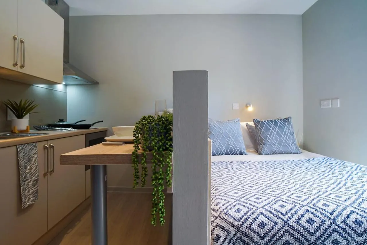 Bright&Modern En suites with Shared Kitchen&Studios in Edinburgh